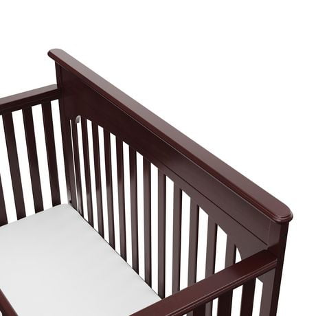 graco lauren crib mattress size