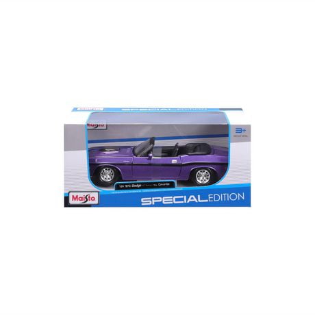 Maisto 1:24 Diecast Special Edition Vehicle Collection - 1970 Dodge Challenger R/T Convertible