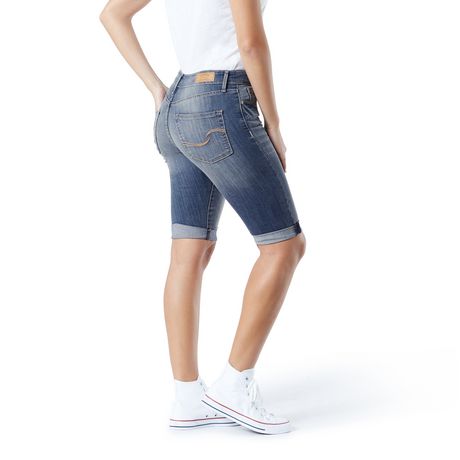 Signature by Levi Strauss & Co.™ Women's Modern Skinny Shorts | Walmart  Canada