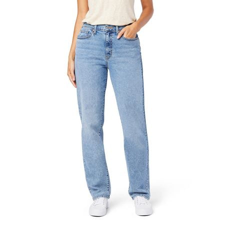 Signature by Levi Strauss & Co.® Women’s Heritage Easy Straight Jeans, Available sizes: 2 - 18