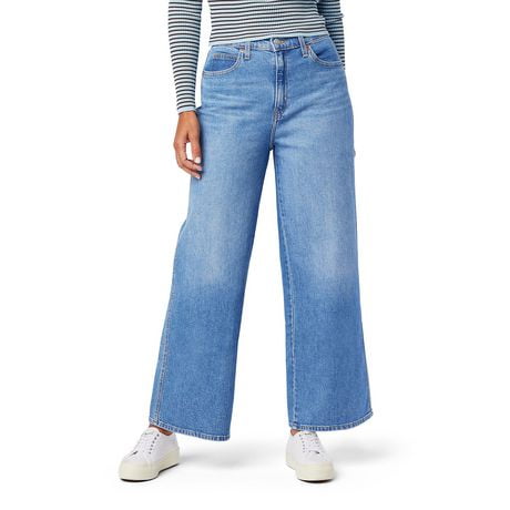 Signature by Levi Strauss & Co.® Women’s Heritage High-Rise Wide Leg Jeans, Available sizes: 2 - 18