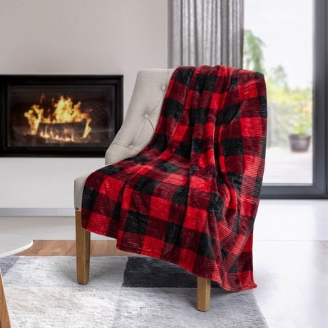 Safdie & Co. Red and black Flannel Throw