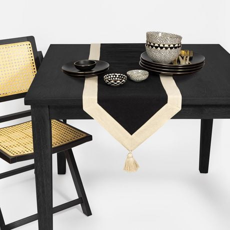 Chemin de table Thyme & Table, noir et doré textiles de cuisine