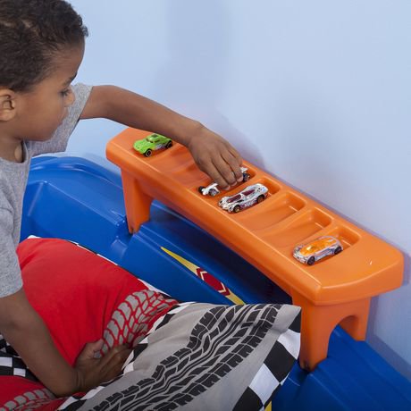 Step2 Hot Wheels Toddler-to-Twin Race Car Bed | Walmart Canada