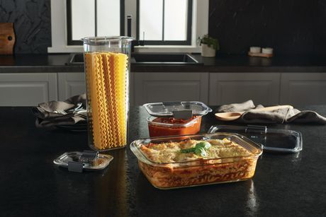 rubbermaid 8 piece brilliance glass food storage containers