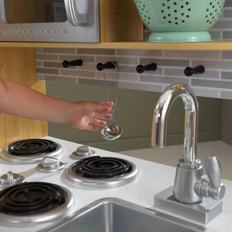 kidkraft 53298 uptown natural kitchen