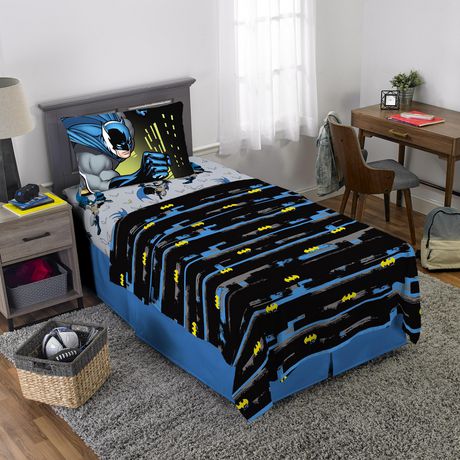 Batman "Center of Shadows" Twin Sheet Set | Walmart Canada