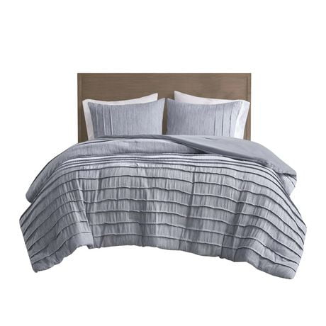 Beautyrest Maddox 3 Piece Striped Seersucker Oversized Comforter Set