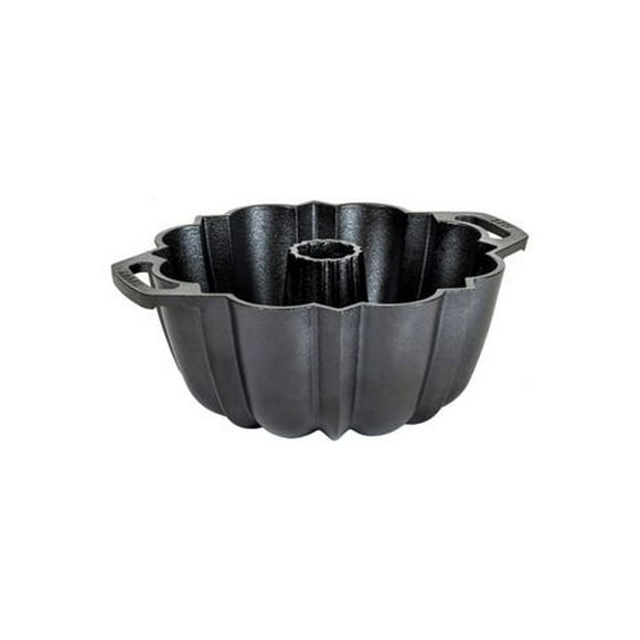 Lodge Legacy Series Fluted Cake Pan
