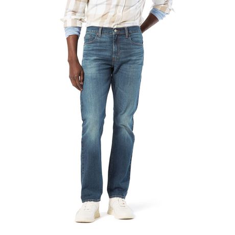 Signature by Levi Strauss & Co.™ Men's Straight Fit Jeans - Walmart.ca