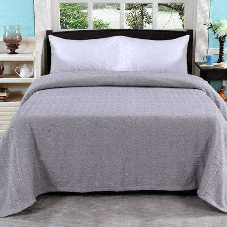 Couverture Fabstyles 100% coton douce et confortable – Couverture en coton tissé à chevrons – Parfaite pour superposer n'importe quel lit pour toutes les saisons (gris/blanc, Queen (90''x90''))