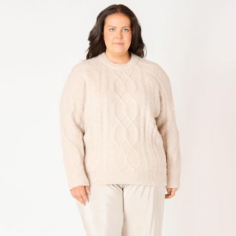 Plus-size cable-knit ensemble main image 1