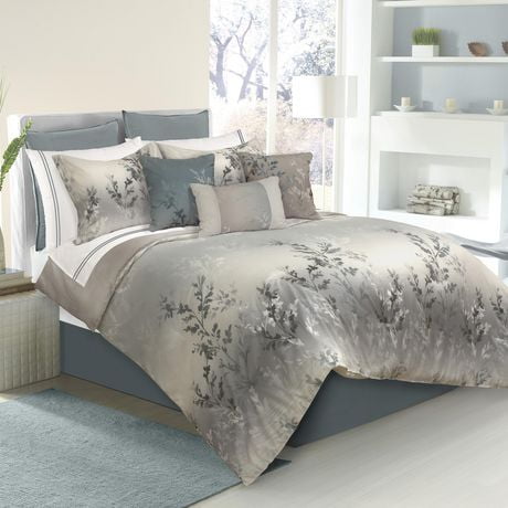 Safdie Co Home Deluxe Collection Green 100 Polyester Comforter