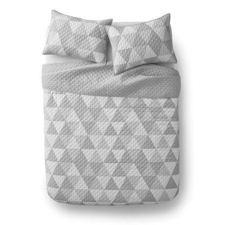 Mainstays Grey Geometric Polyester Quilt Set | Walmart Canada