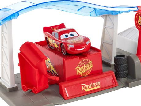 Disney/Pixar Cars 3 Florida Speedway Pit Stop Playset | Walmart Canada