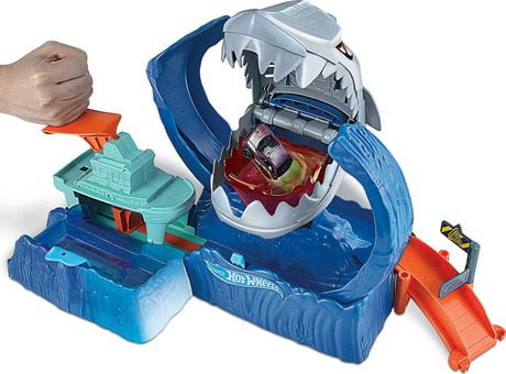 hot wheels robo shark frenzy