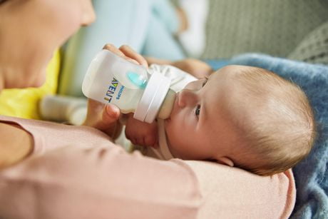 newborn drinking bottle