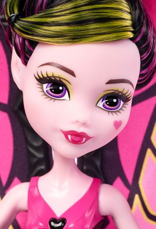 monster high ghoul to bat draculaura