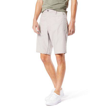 Signature by Levi Strauss & Co.™ Men's Tech Zip Shorts | Walmart Canada