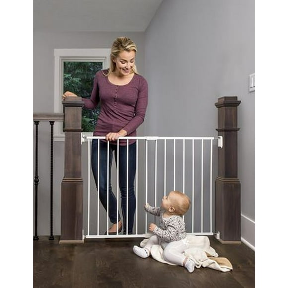 Regalo Top Of Stairs Metal Safety Gate