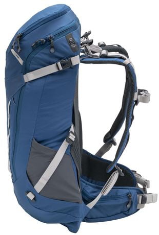 alps mountaineering baja 40