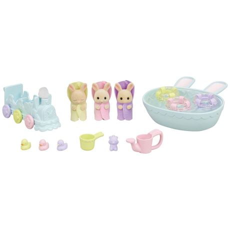 Calico Critters Triplets Ensemble de bain pour bébé, maison de poupée avec 3 figurines et accessoires