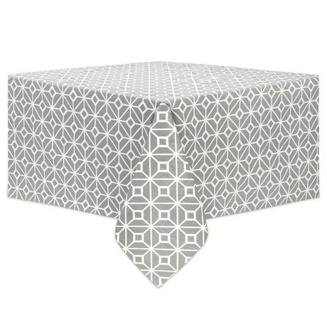 Mainstays PEVA GEO tablecloth, 100% polyester, non-woven flannel backing