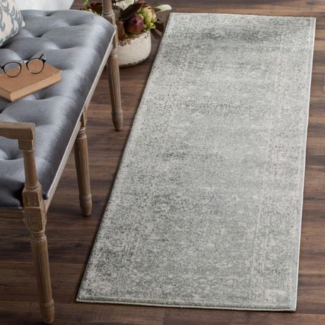 Safavieh Evoke Denica Traditional Area Rug