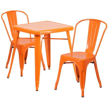 Ensemble de table intérieur-extérieur en métal orange carrée de 23,75 po de côté avec 2 chaises empilées