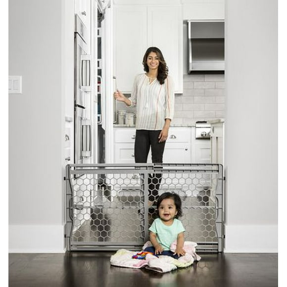 Regalo Plastic Gate, Easy Fit Plastic Baby Gate