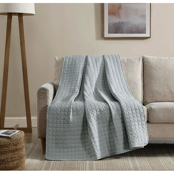 Social Standard by Sanctuary Solid Quilted Throw, Luxuriously Soft, Wrinkle Resistant, Easy Care