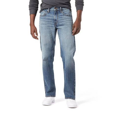 Signature by Levi Strauss & Co.™ Men's Loose Jeans