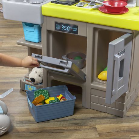 step2 contemporary chef kitchen playset