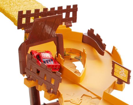 cars escape from frank track set