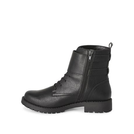 women tan moto boots