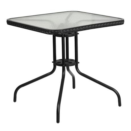 Table carrée de 28 po en métal et verre trempé avec bordure en rotin noir