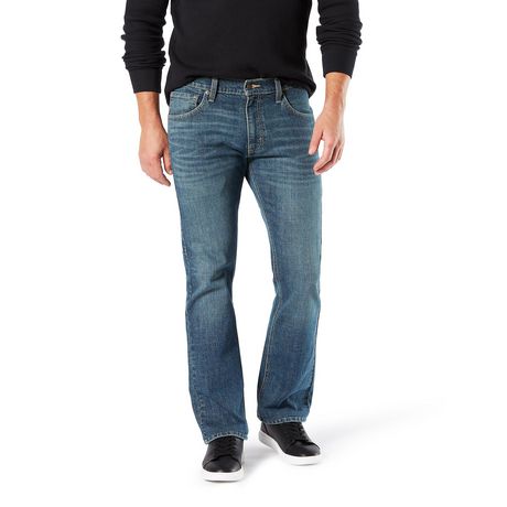 Signature by Levi Strauss & Co.™ Men's Bootcut Jeans | Walmart Canada