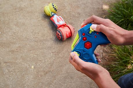 Hot Wheels Ballistik Racer Vehicle 