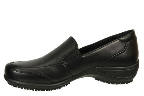 what stores sell dr scholl's shoes