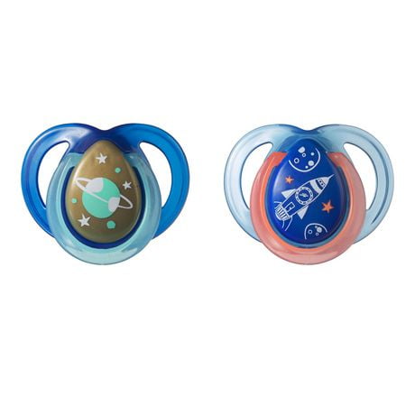 Tommee Tippee Closer to Nature Night Pacifier (Designs Will Vary)