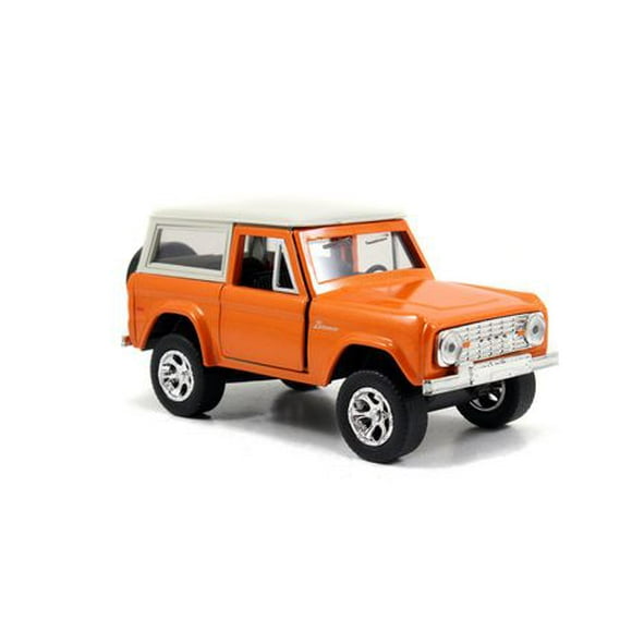 JT 1:32 DieCast Asst, Just Trucks 1:32 Die Cast Assortment in PDQ.  You will get 1 piece of car and it will be a random choice.