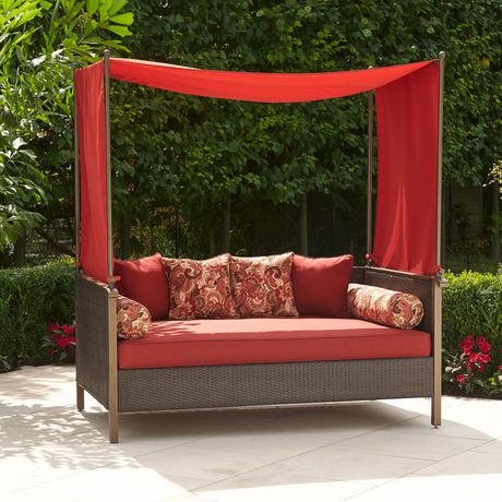 Hometrends Providence Daybed, Outdoor Bed With Canopy Canada