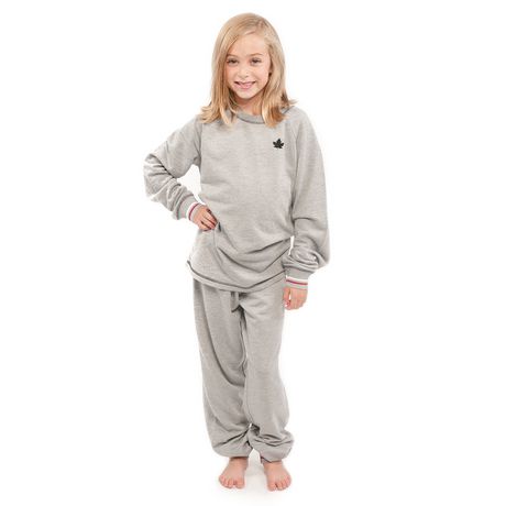 Canadiana Girls' Long-Sleeve Pyjama Sets | Walmart Canada