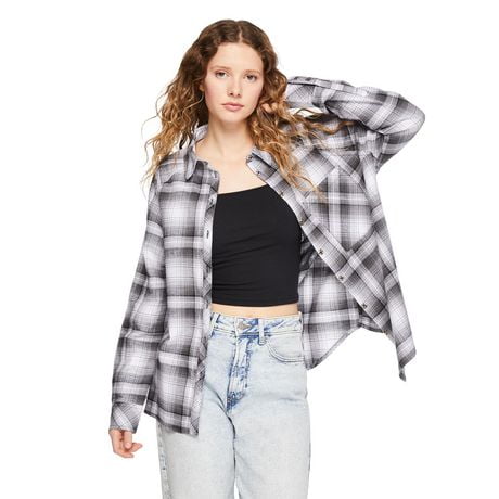 No Boundaries Women's Oversized Flannel Shirt