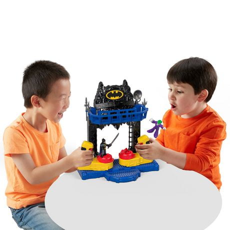 imaginext dc super friends battle batcave