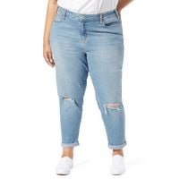 Signature by Levi Strauss & Co.™ Women's Plus Mid Rise Slim Fit Boyfriend Jeans