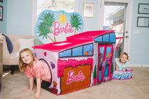 Tente escamotable Barbie Dreamhouse, plus de 7 pieds de long, comprend une piscine à balles et des balles