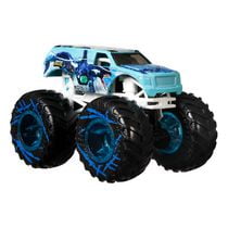 Hot Wheels Monster Trucks Roarin' Rumble Shark Wreak Undead Great White ...