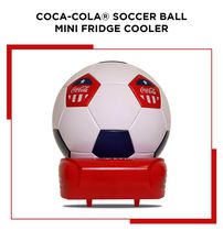 Mini réfrigérateur de 5 canettes de ballons de soccer Coca-Cola®, 12 V CC/110 V CA