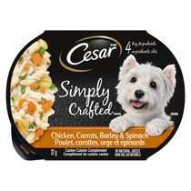 Nourriture humide pour chiens Cesar Simply Crafted poulet, carottes, orge et épinards